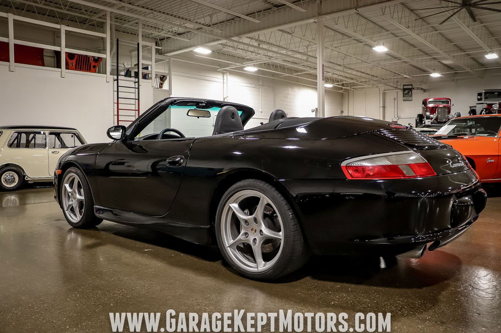 Porsche 996 Carrera 4