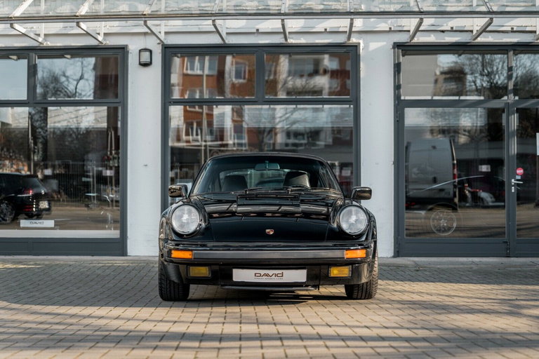 Porsche 911 Carrera 3.2 WTL