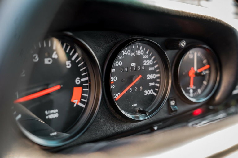 Porsche 911 Carrera 3.2 WTL