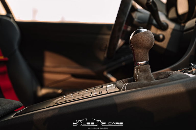 Porsche 981 Cayman GT4