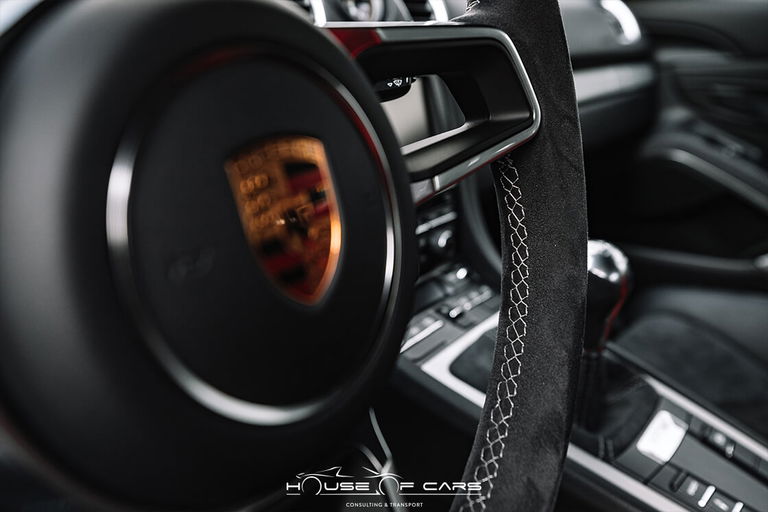 Porsche 981 Cayman GT4