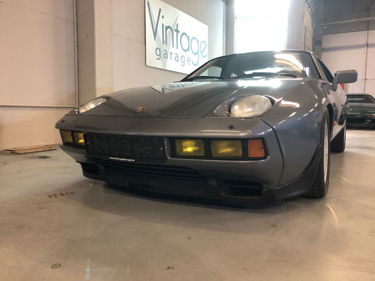 Porsche 928 S