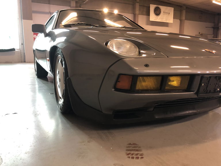 Porsche 928 S
