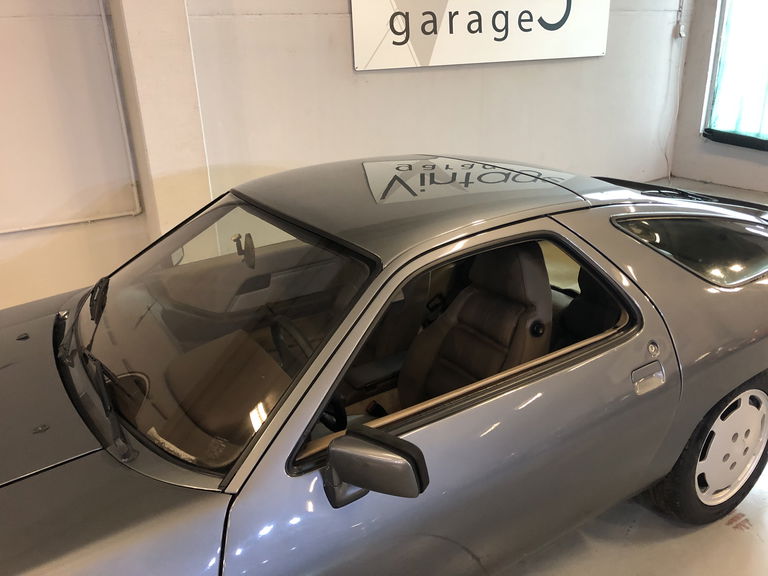 Porsche 928 S
