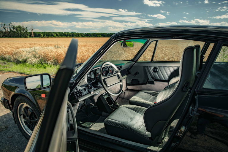 Porsche 911 Carrera 3.2 Clubsport