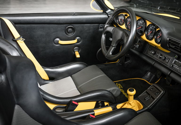 Porsche 964 Carrera 2 Speedster