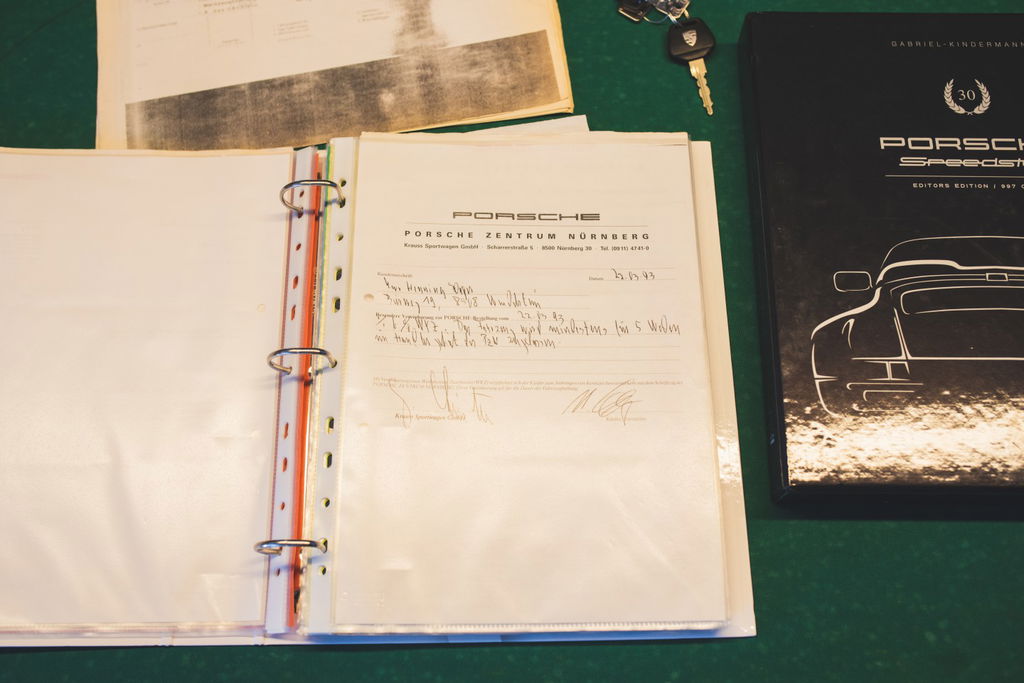 Porsche 964 Carrera 2 Speedster