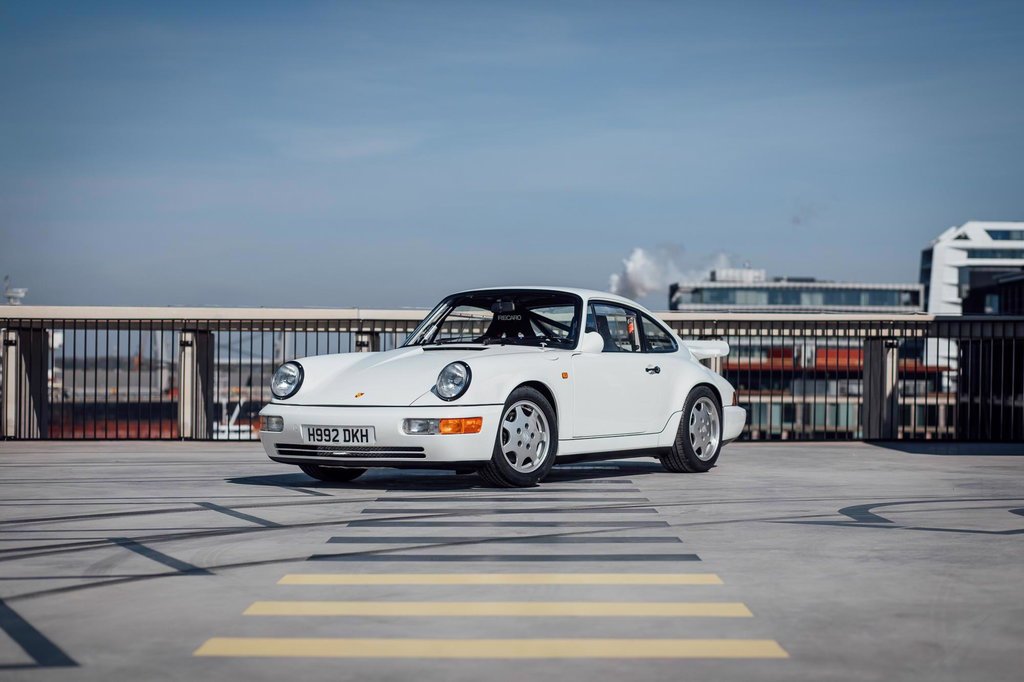 Porsche 964 Carrera 4 Lightweight