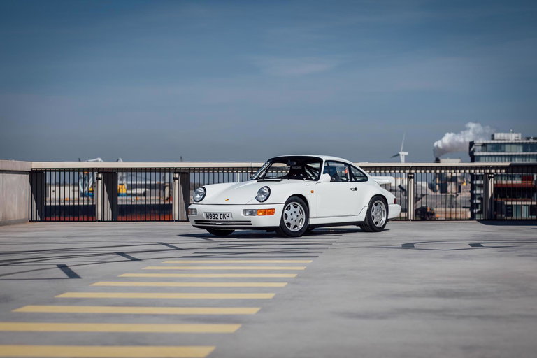 Porsche 964 Carrera 4 Lightweight
