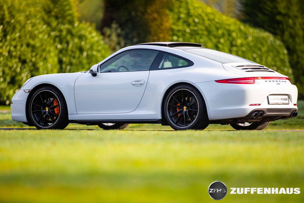 Porsche 991 Carrera 4