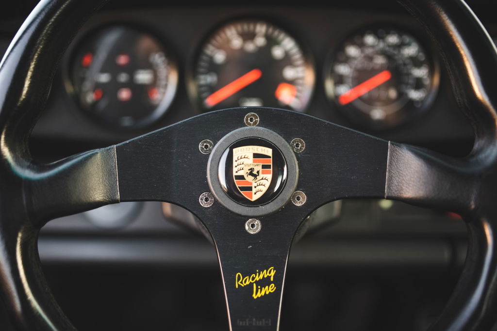 Porsche 911 Carrera 3.2 Clubsport