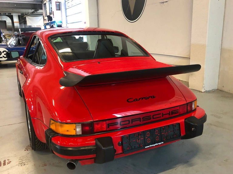 Porsche 911 Carrera 3.2 (US)