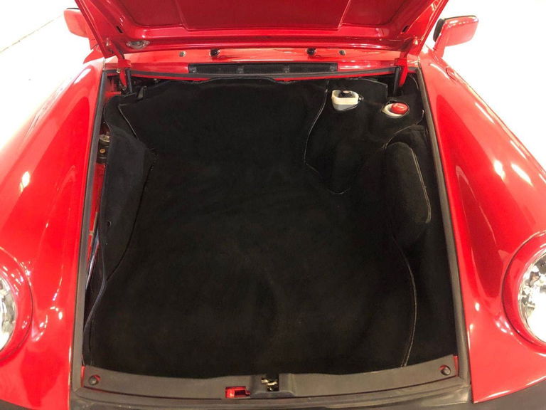 Porsche 911 Carrera 3.2 (US)