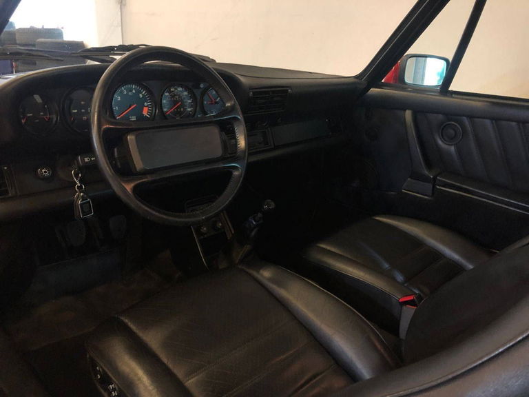 Porsche 911 Carrera 3.2 (US)