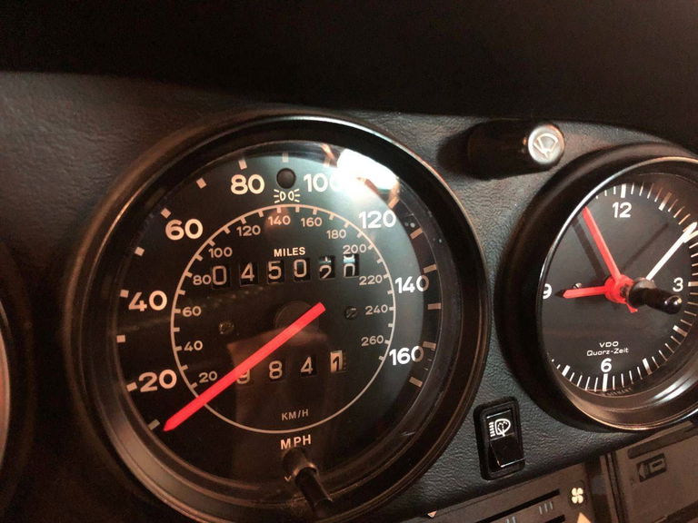 Porsche 911 Carrera 3.2 (US)