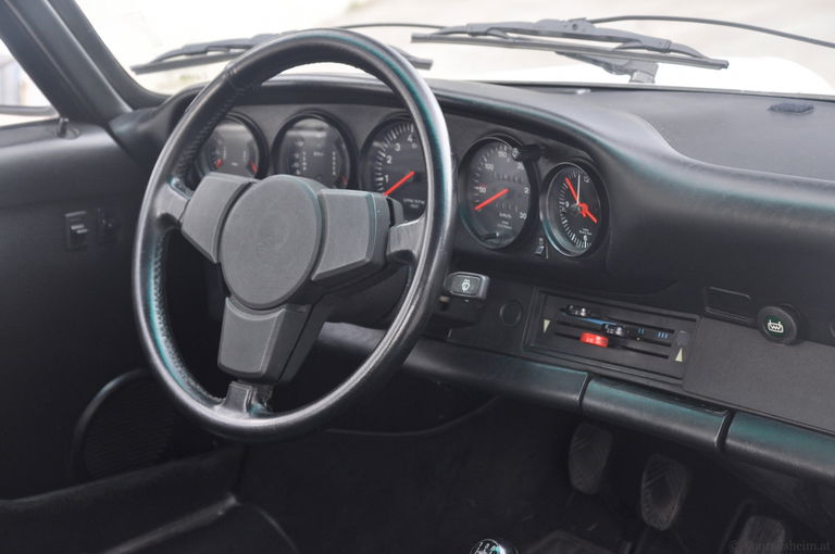 Porsche 911 Carrera 3,0