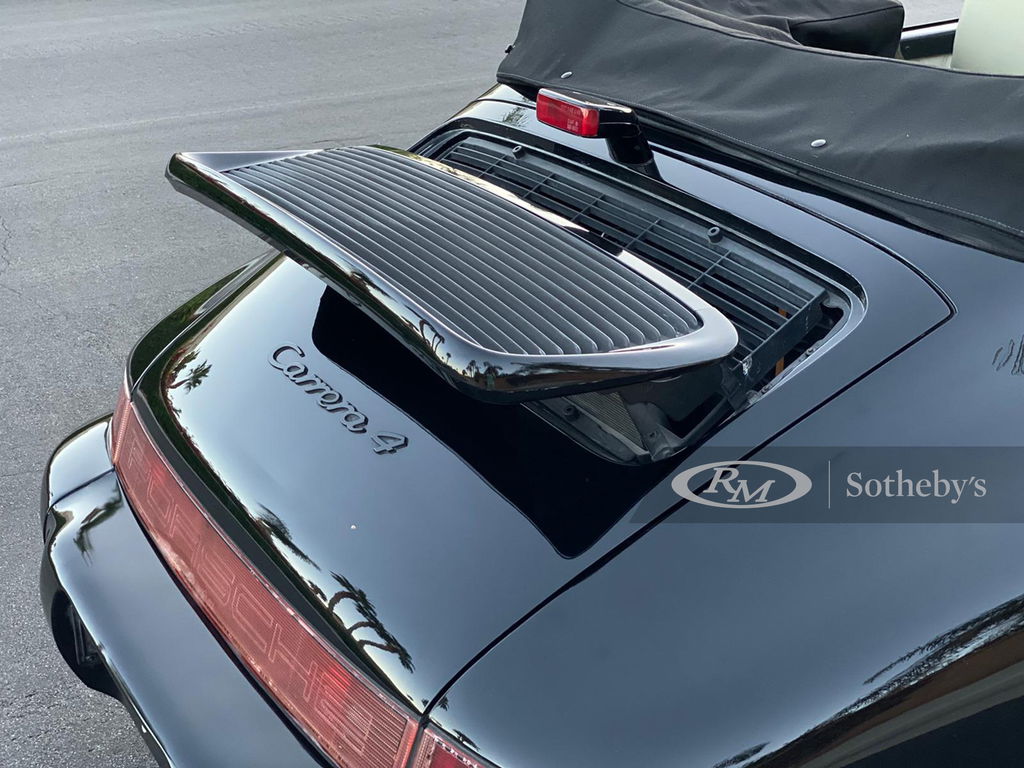 Porsche 964 Carrera 4