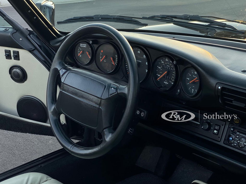 Porsche 964 Carrera 4