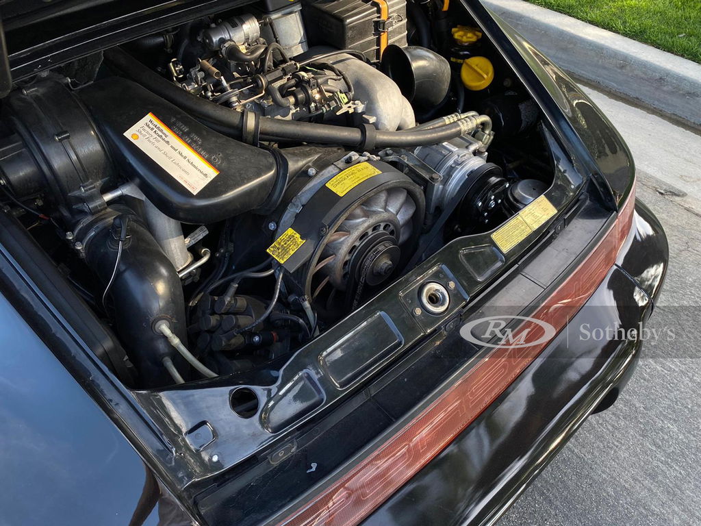 Porsche 964 Carrera 4