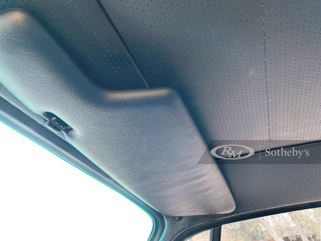 Porsche 911 Carrera 3.2 (US)