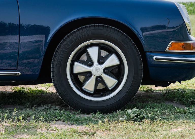 Porsche 911 T