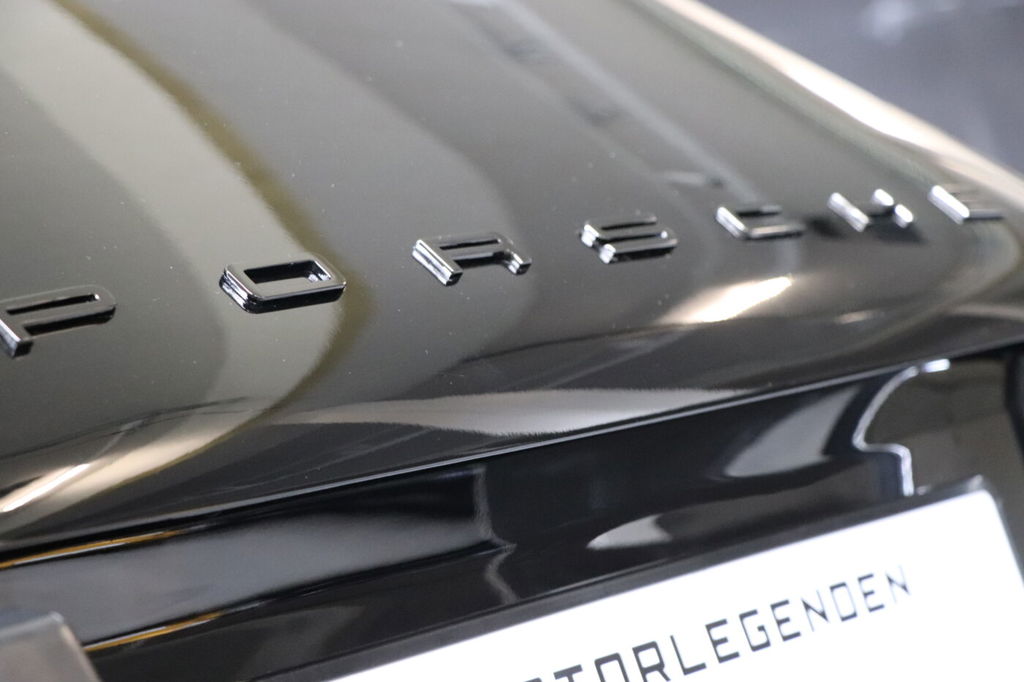 Porsche 911 S (F-Modell)