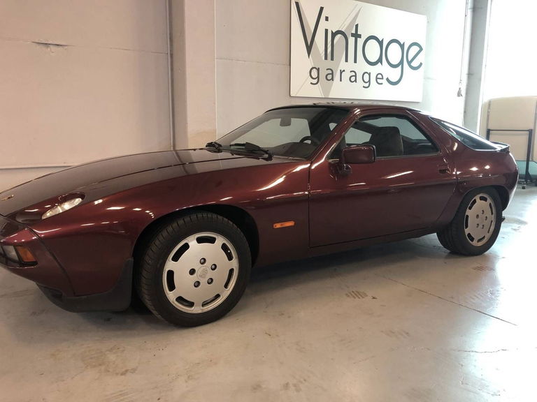 Porsche 928 S