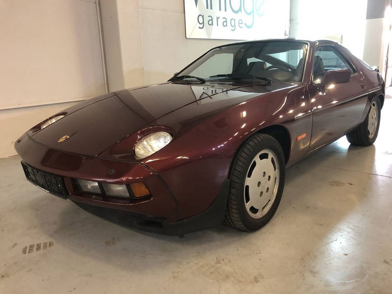 Porsche 928 S