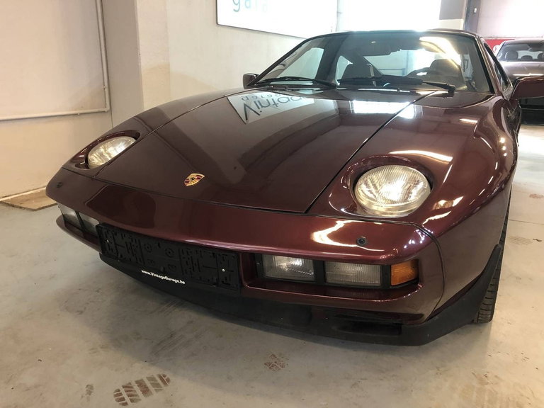 Porsche 928 S