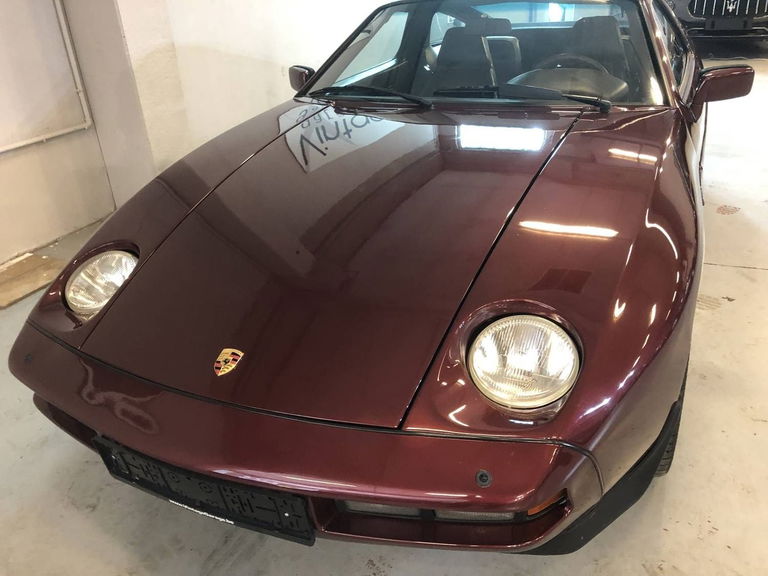 Porsche 928 S