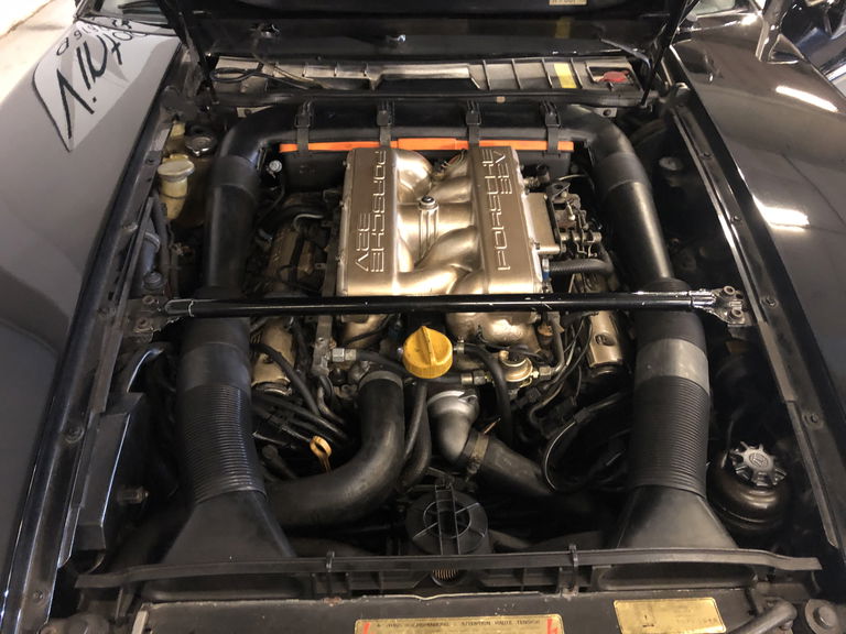 Porsche 928 S4