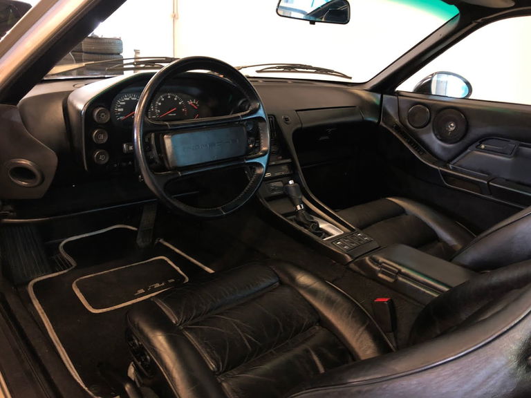 Porsche 928 S4