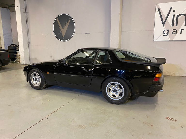 Porsche 944 Coupé