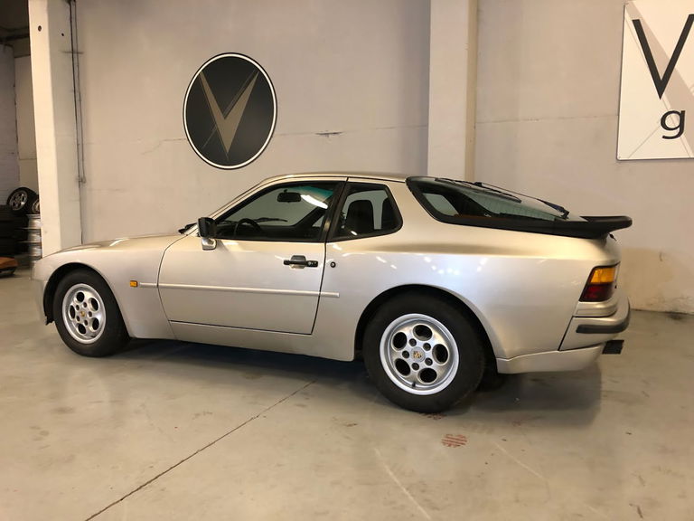 Porsche 944 Coupé