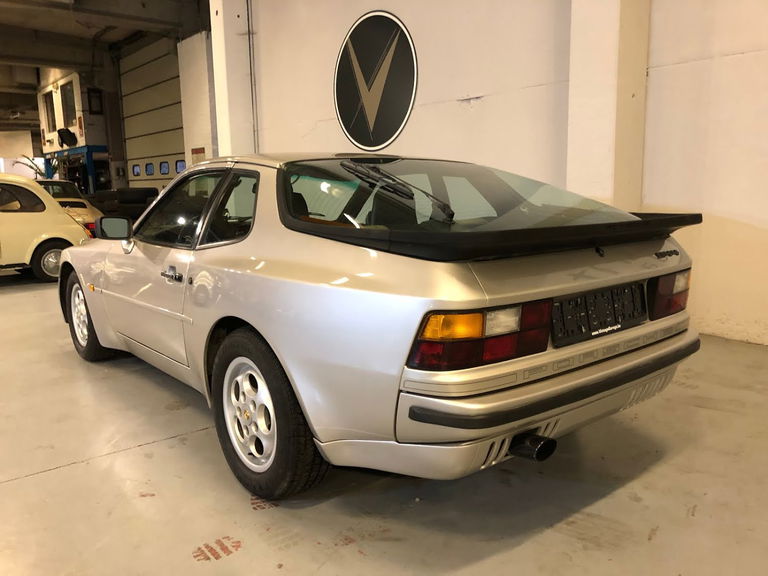 Porsche 944 Coupé