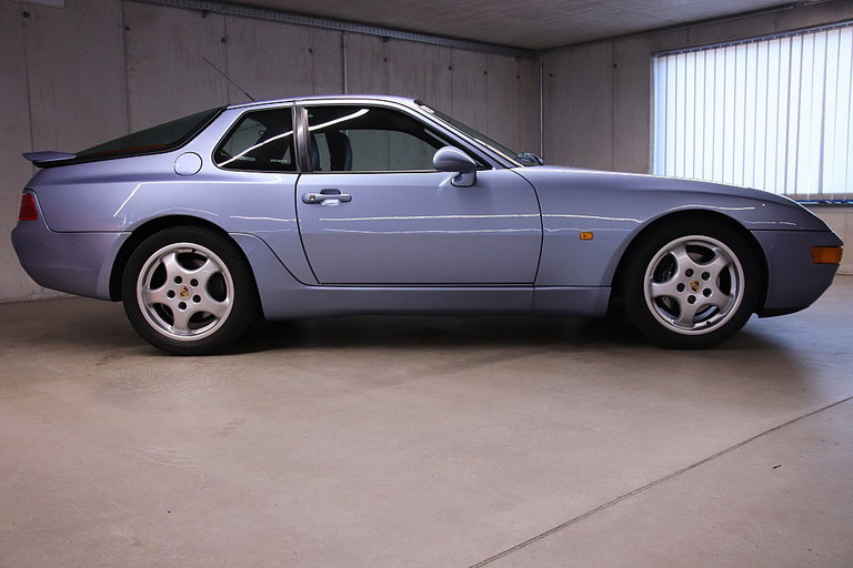 Porsche 968