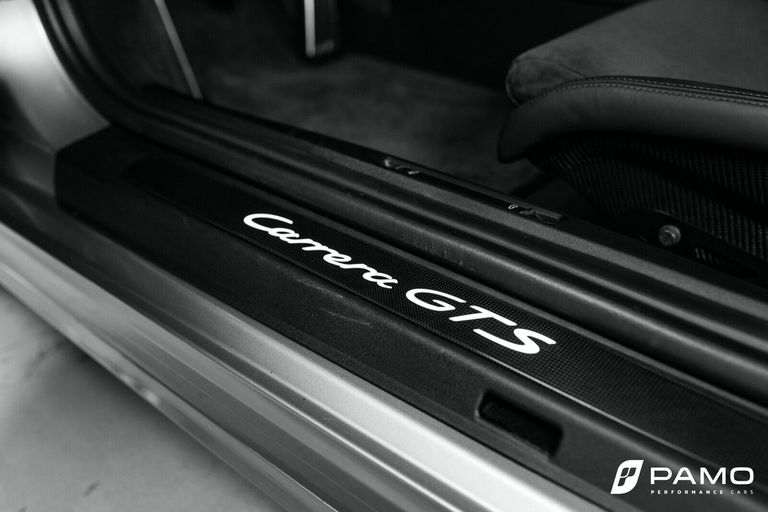 Porsche 991 Carrera GTS