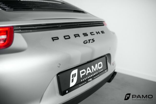 Porsche 991 Carrera GTS