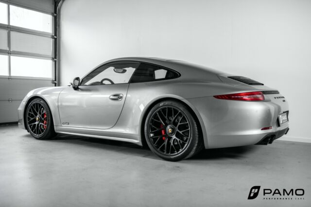 Porsche 991 Carrera GTS