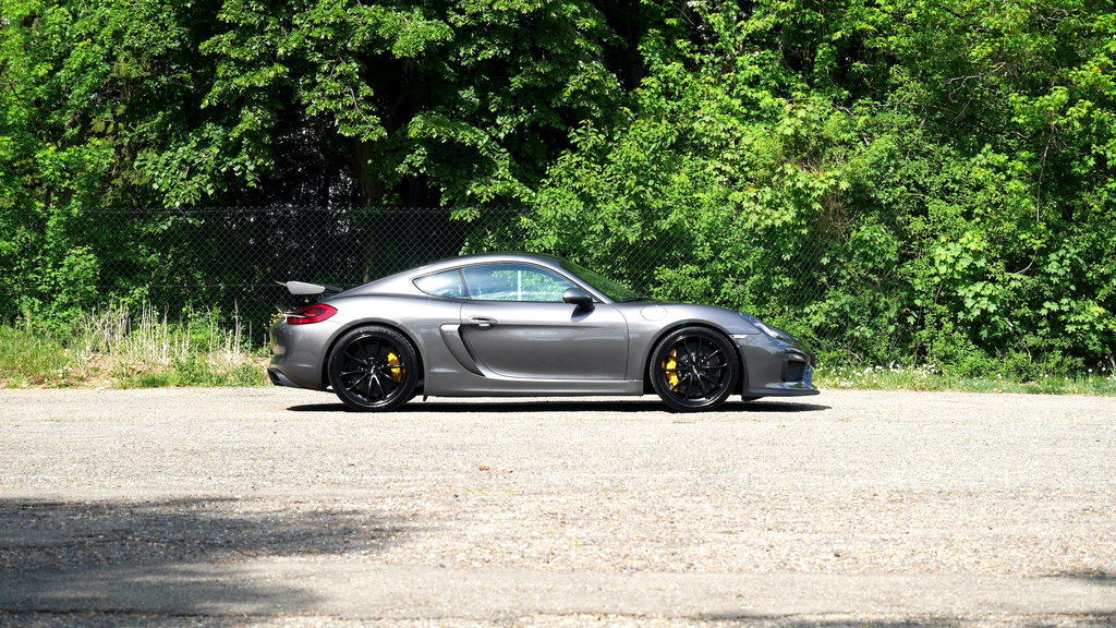 Porsche 981 Cayman GT4