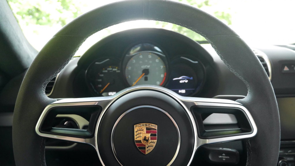 Porsche 981 Cayman GT4