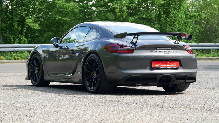 Porsche 981 Cayman GT4