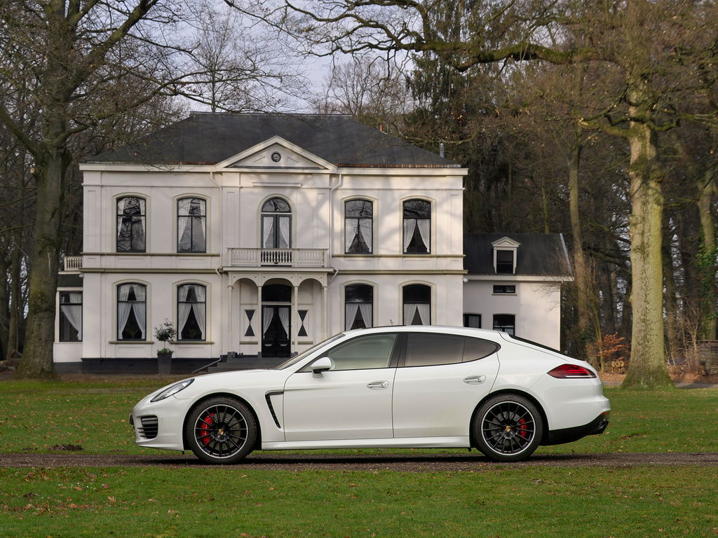 Porsche Panamera Turbo