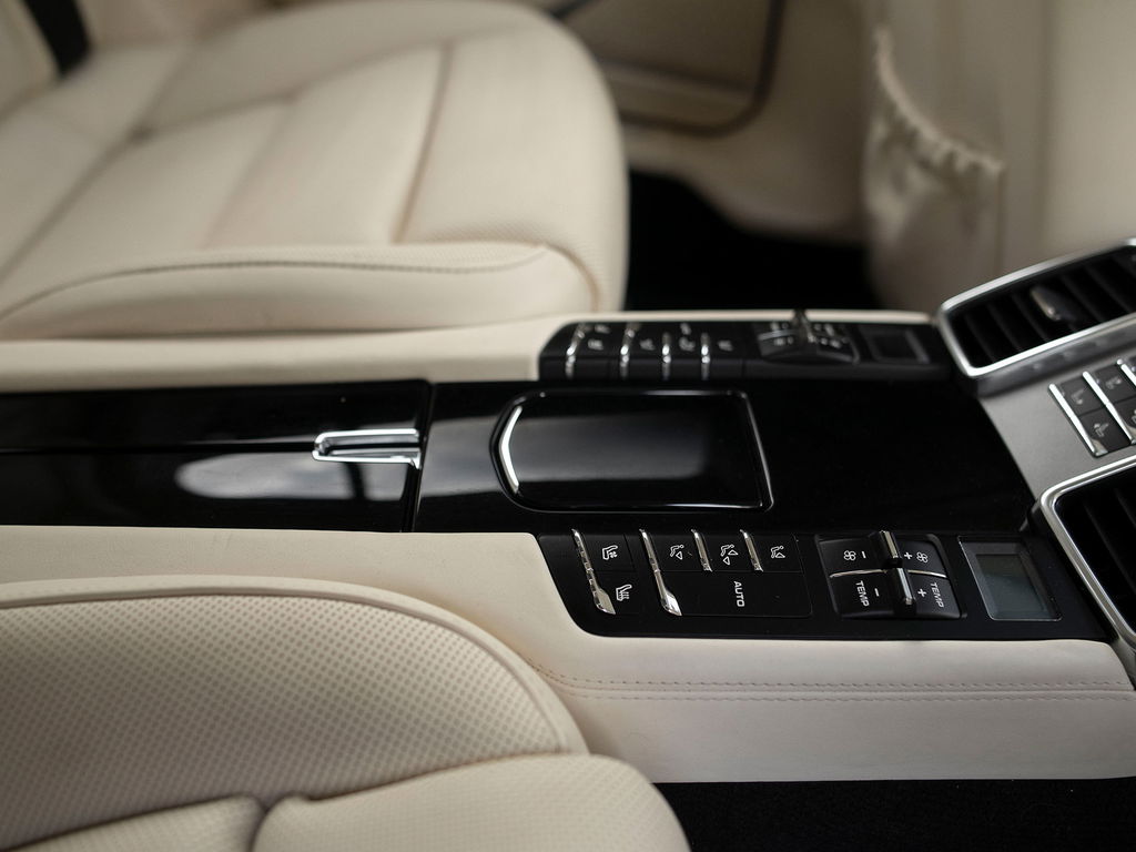 Porsche Panamera Turbo