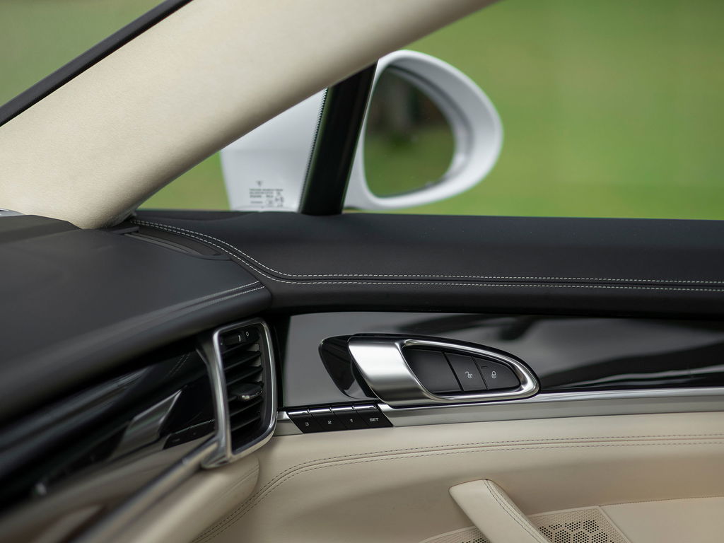 Porsche Panamera Turbo