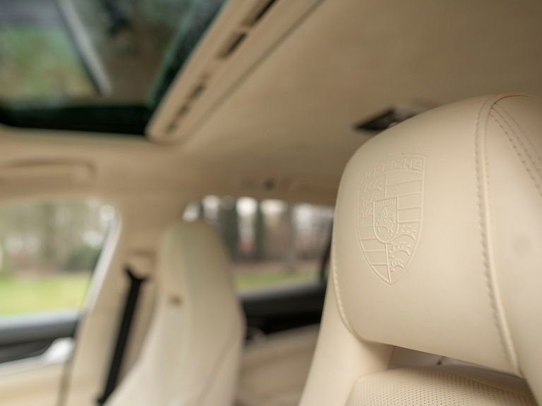 Porsche Panamera Turbo