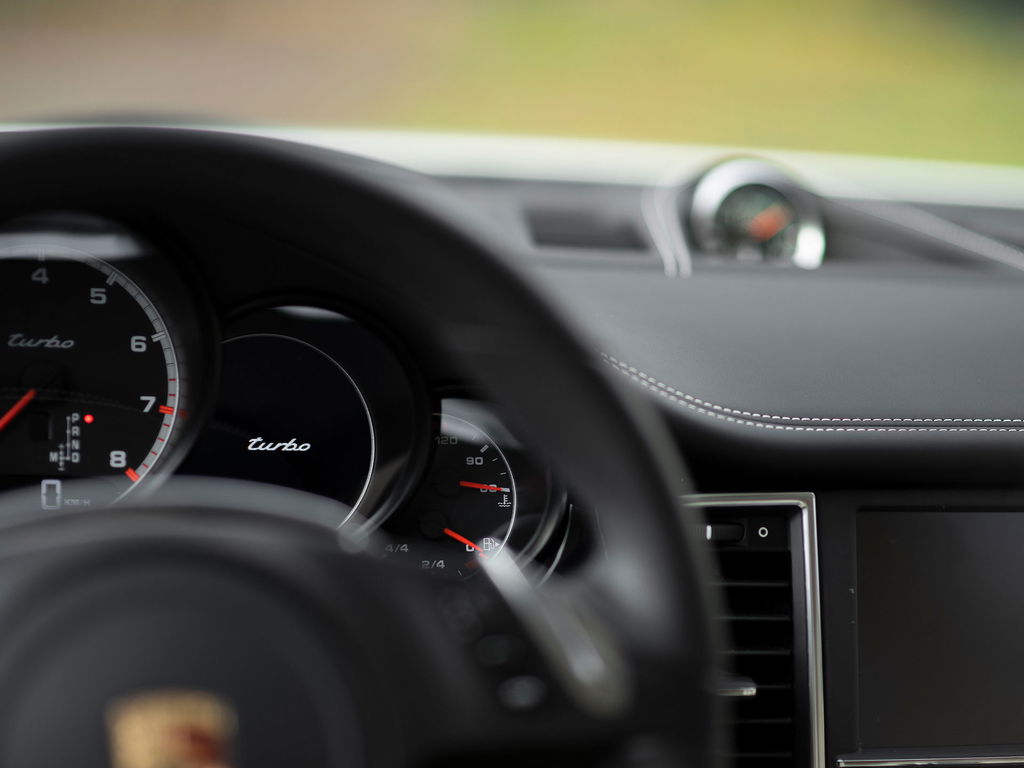 Porsche Panamera Turbo