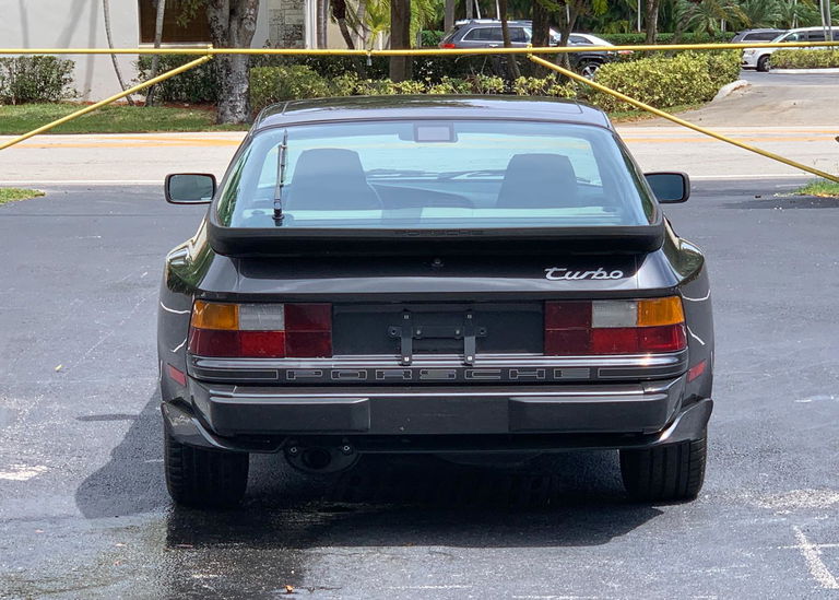 Porsche 944 Turbo Coupé