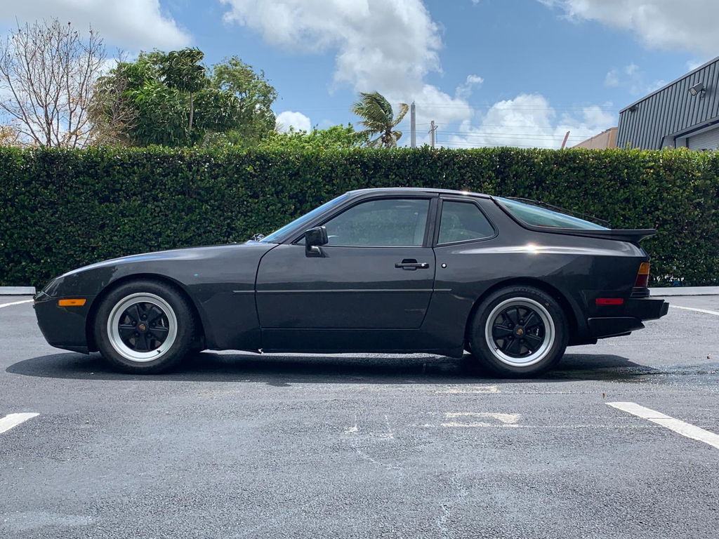 Porsche 944 Turbo Coupé