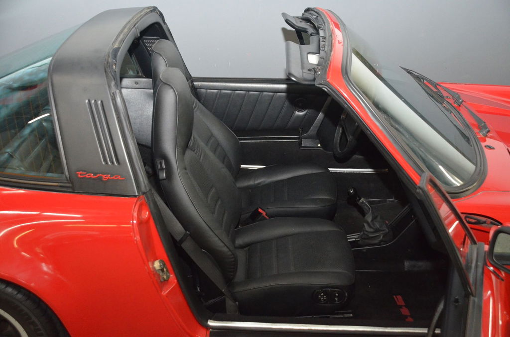 Porsche 911 Carrera 3.2 (US)